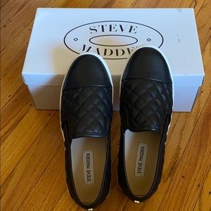 Steve Madden slip on